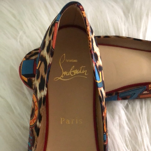 🖕🏽poshmark they kept my authentic shoes - Picture 2 of 8